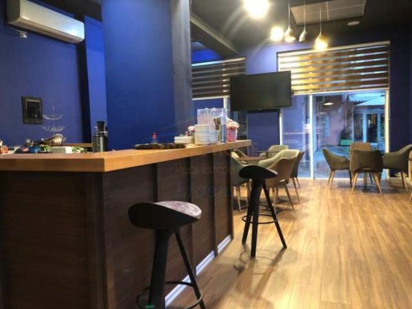 Tirane, shitet lokal Kati 0, 78 m² 160.000 Euro (Ish Parku Autobuzave)