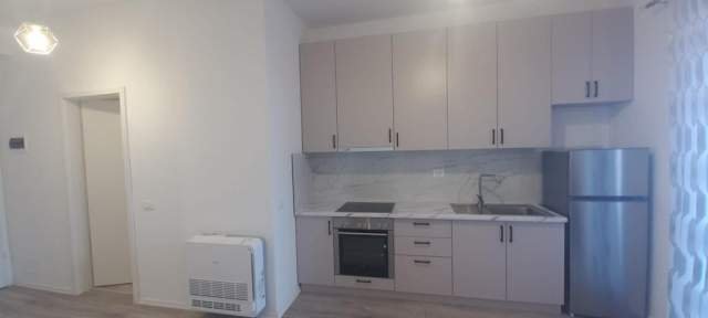 Tirane, jepet me qera apartament 2+1+BLK Kati 4, 75 m² 500 Euro (Ali dem)
