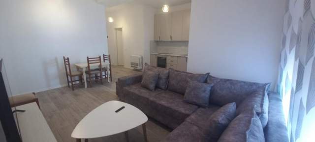 Tirane, jepet me qera apartament 2+1+BLK Kati 4, 75 m² 500 Euro (Ali dem)