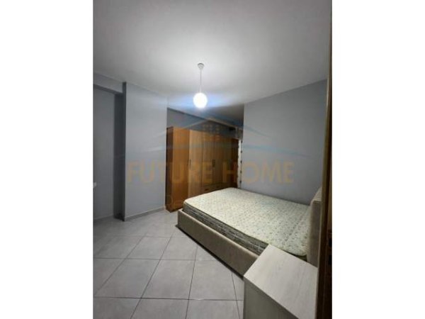 Tirane, jepet me qera apartament 2+1 Kati 6, 450 Euro (Unaza e Re)