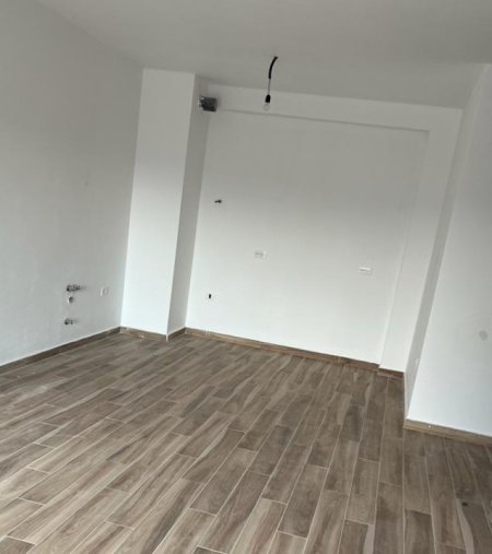 Tirane, jepet me qera apartament 1+1+BLK Kati 2, 63 m² 450 Euro (kongresi i manastitrit)