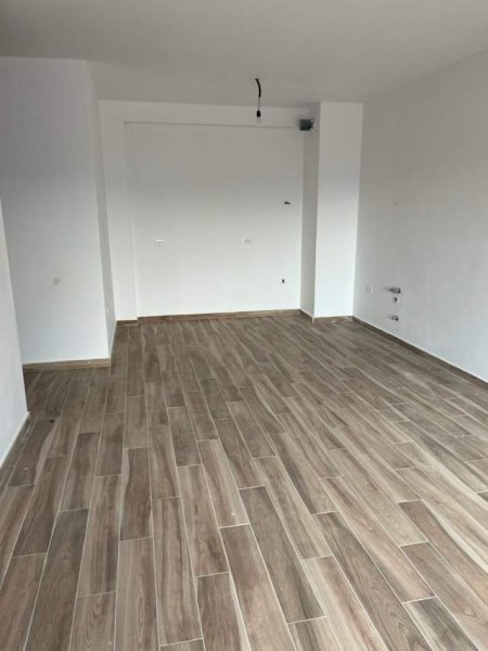 Tirane, jepet me qera apartament 1+1+BLK Kati 2, 63 m² 450 Euro (kongresi i manastirit)