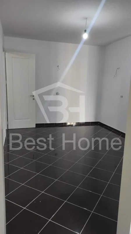 Tirane, shitet apartament 1+1+BLK Kati 4, 67 m² 65.000 Euro (Rruga Muhamet Deliu, prane Thesarit)