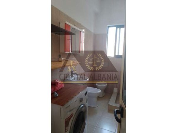 Tirane, jap me qera garsonier 1+1 Kati 2, 220 Euro (Vebi Hoxha)
