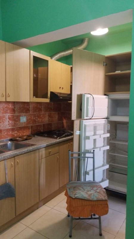Tirane, jap me qera garsonier 1+1 Kati 2, 220 Euro (Vebi Hoxha)
