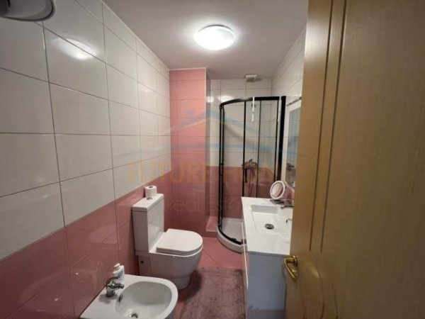 Tirane, jepet me qera apartament 2+1+BLK Kati 4, 96 m² 700 Euro (Liqeni i Thate)