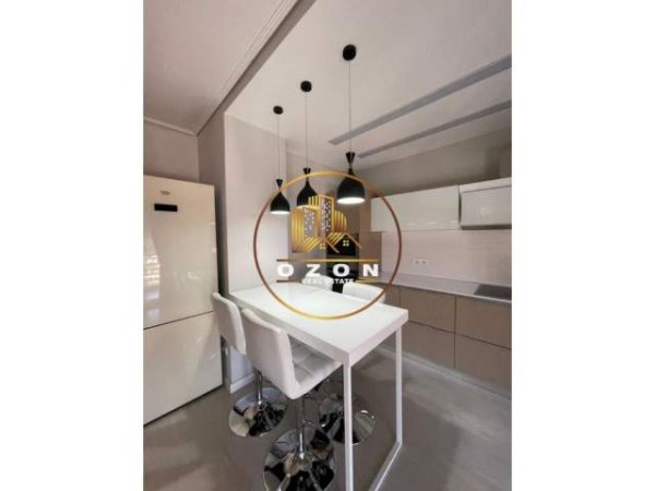 Tirane, jepet me qera apartament 2+1+A+BLK Kati 7, 96 m² 450 Euro (ASTIR)