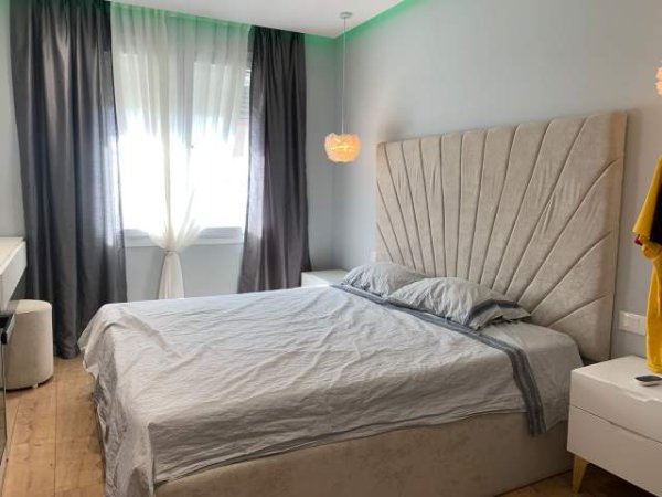 Tirane, jap me qera apartament 2+1+BLK Kati 6, 90 m² 800 Euro (DRITAN HOXHA)