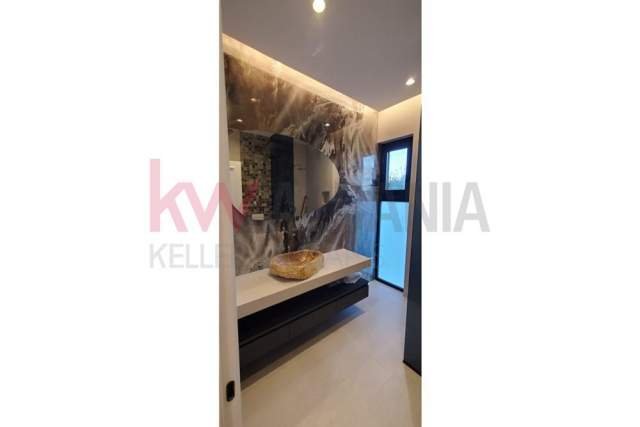 Tirane, jepet me qera apartament 3+1 Kati 1, 175 m² 3.000 Euro (liqeni i farkes)