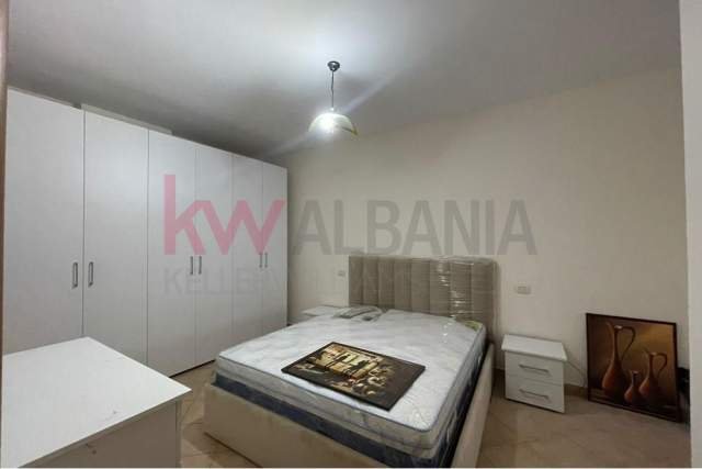 Tirane, jepet me qera apartament 2+1+BLK Kati 8, 104 m² 800 Euro (Rruga Mujo Ulqinaku)