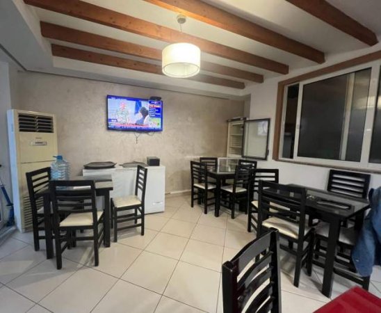 Tirane, jepet me qera bar-kafe Kati 0, 573 m² 600 Euro (rruga Ndre Mjeda)