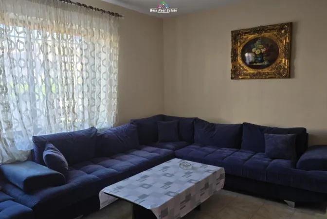 Tirane, jepet me qera apartament 1+1+Ballkon Kati 2, 60 m² 420 € (laprake)