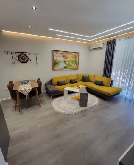 Tirane, jepet me qera apartament 2+1 Kati 5, 111 m² 800 € (KOMPLEKSI ASL, RR. KONGRESI I MANASTIRIT)