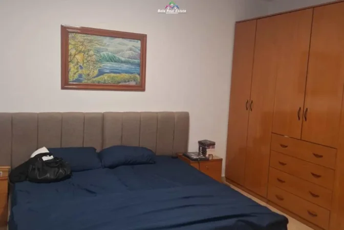 Tirane, shes apartament 1+1+Ballkon Kati 2, 93 m² 224.000 € (rruga e durresit)