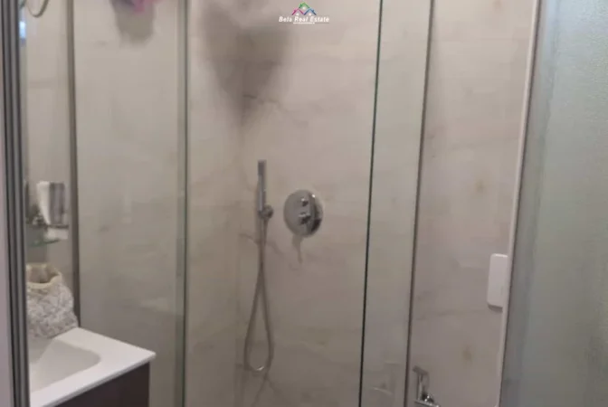 Tirane, shes apartament 1+1+Ballkon Kati 2, 93 m² 224.000 € (rruga e durresit)