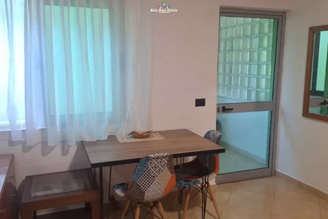 Tirane, shes apartament 1+1+Ballkon Kati 2, 93 m² 224.000 € (rruga e durresit)
