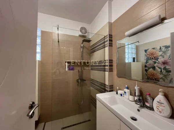 Tirane, shitet apartament 2+1 Kati 7, 100 m² 210.000 € 