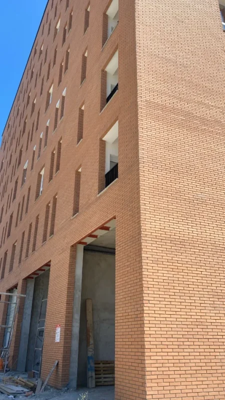 Tirane, shitet apartament 1+1+Aneks+Ballkon Kati 3, 63 m² 94.200 € (Vila L)
