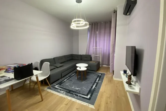 Tirane, jepet me qera apartament 1+1 Kati 3, 70 m² 450 € (Grand Gallery)