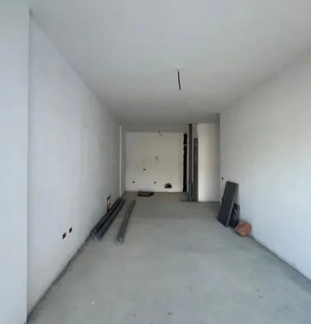 Tirane, shitet apartament 2+1+Ballkon Kati 5, 120 m² 340.000 € (Komuna e Parisit)
