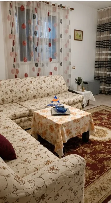 Tirane, jepet me qera apartament 2+1 Kati 1, 110 m² 315 € 