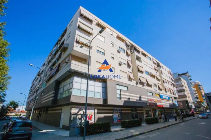 Tirane, shitet ambjent biznesi Kati 0, 66 m² 170.000 € 