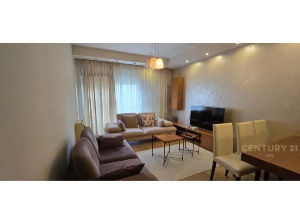 Tirane, shitet apartament 3+1+Ballkon Kati 1, 107 m² 260.000 € (kodra e diellit)