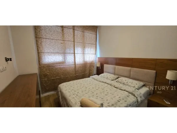 Tirane, shitet apartament 3+1+Ballkon Kati 1, 107 m² 260.000 € (kodra e diellit)