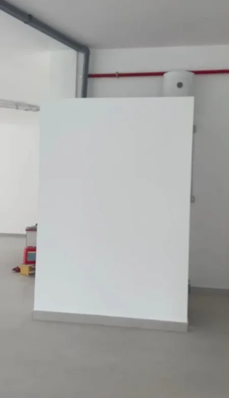 Tirane, jepet me qera ambjent biznesi Kati 0, 360 m² 3.600 € (Rruga 5 Maji)