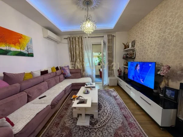 Tirane, shitet apartament 2+1 Kati 1, 106 m² 220.000 € (5 maji)