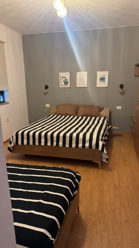 Tirane, jepet me qera apartament 1+1+Ballkon Kati 3, 60 m² 500 € (Perball Square 21)