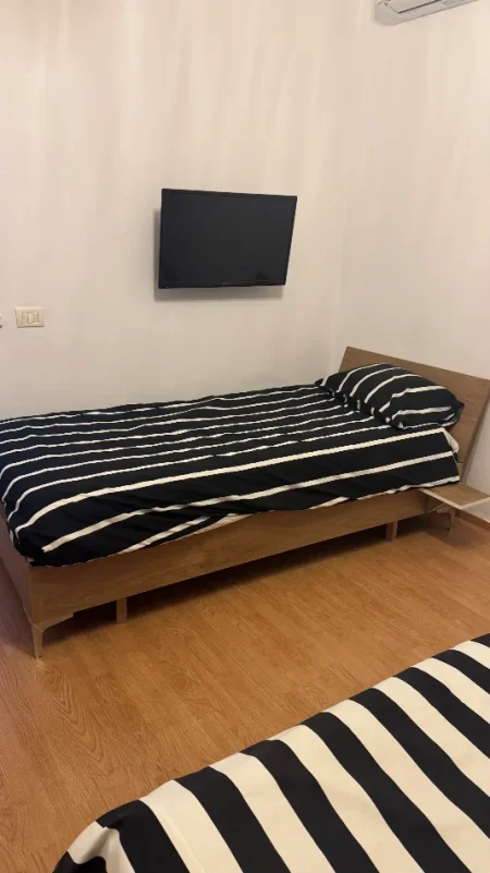 Tirane, jepet me qera apartament 1+1+Ballkon Kati 3, 60 m² 500 € (Perball Square 21)