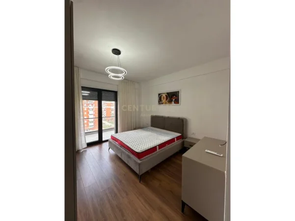 Tirane, jepet me qera apartament 2+1 Kati 5, 105 m² 750 € (Astir)