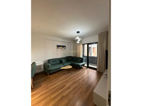 Tirane, jepet me qera apartament 2+1 Kati 5, 105 m² 750 € (Astir)