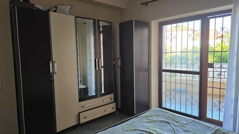 Tirane, jepet me qera apartament 1+1 Kati 2, 60 m² 420 € (Rruga Gjergj Legisi)