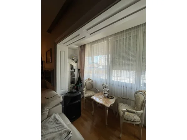 Tirane, shitet apartament 3+1 Kati 3, 125 m² 305.000 € 