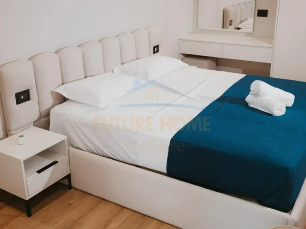 Tirane, jepet me qera apartament 2+1 Kati 3, 60 m² 1.000 € (Myslym Shyr)