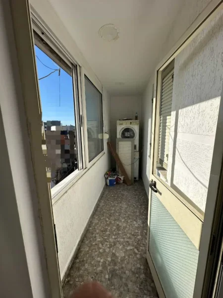 Tirane, shes apartament 2+1 Kati 5, 65 m² 104.000 € (Rruga Hamdi Cullhaj)