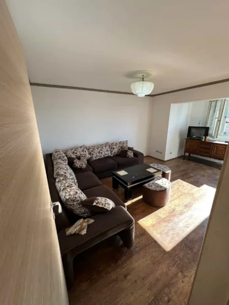 Tirane, shes apartament 2+1 Kati 5, 65 m² 104.000 € (Rruga Hamdi Cullhaj)