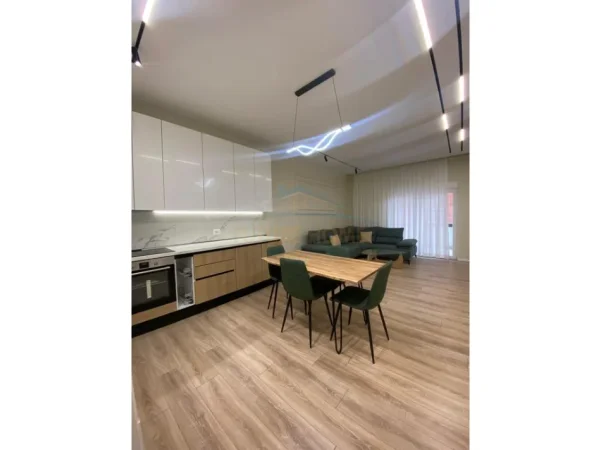 Tirane, shitet apartament 2+1 Kati 1, 111 m² 256.000 € (ALI DEMI)