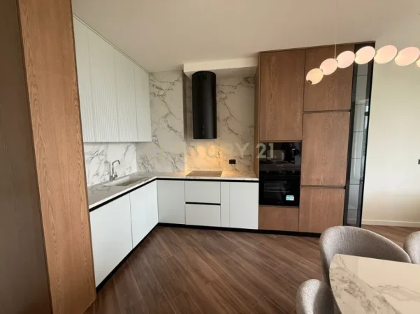 Tirane, jepet me qera apartament 2+1 Kati 8, 110 m² 1.200 € (kopshti botanik)
