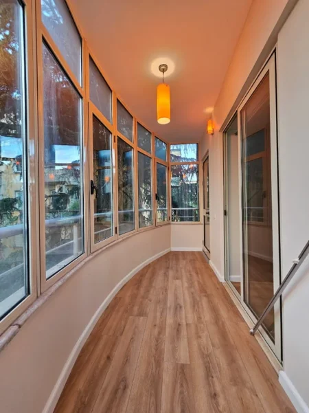 Tirane, shitet apartament 2+1+Ballkon Kati 3, 97 m² 234.000 € (Rruga Mine Peza)