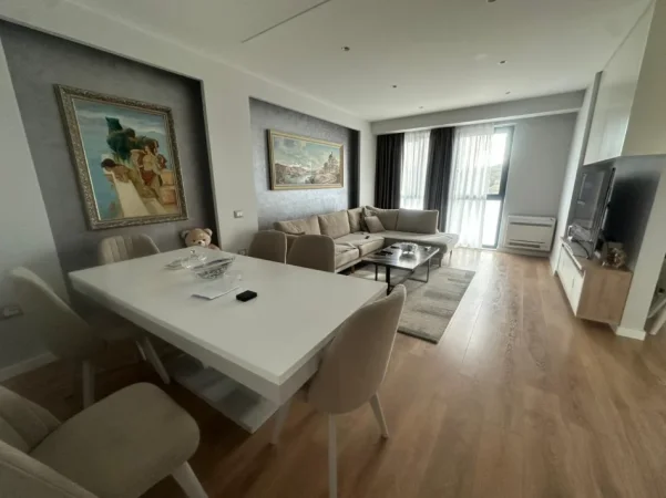 Tirane, shitet 2+1+Ballkon , 116 m² 187.000 € (Rruga Sokrat Miho)
