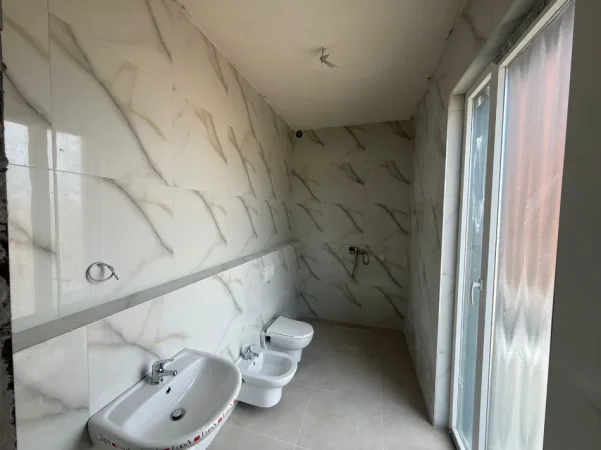 Tirane, shitet apartament+verande | Penthouse 2+1+Ballkon Kati 9, 92 m² 195.000 € (Rruga Beniamin Kruta)