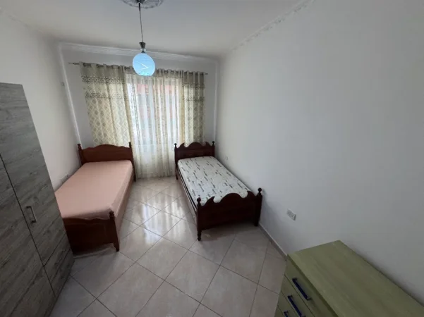 Tirane, jepet me qera apartament 2+1 Kati 3, 110 m² 550 € (Astir)