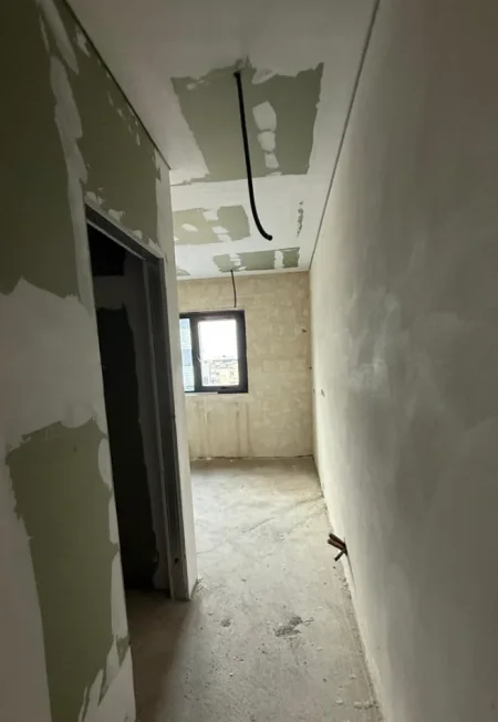 Tirane, shitet apartament 2+1 , 107 m² 279.240 € 