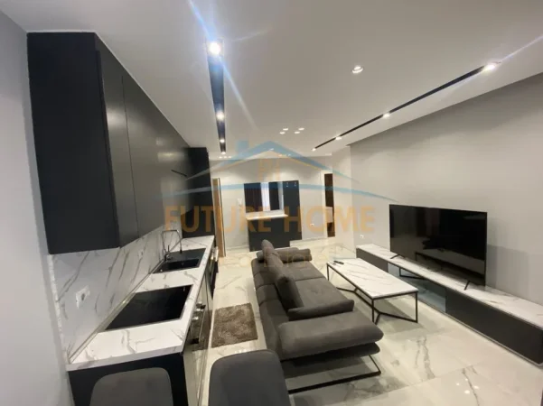 Tirane, shitet apartament 1+1+Ballkon Kati 6, 177.000 € (Rruga Panorama)