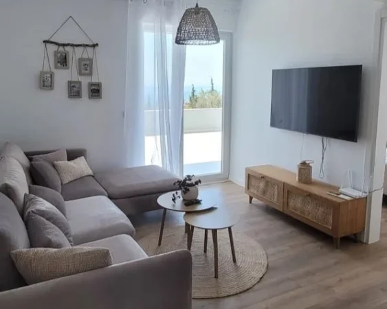 Vlore, shitet apartament 1+1 Kati 2, 98 m² 300.000 € 