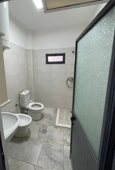 Tirane, shitet apartament 1+1 , 48 m² 99.000 € 