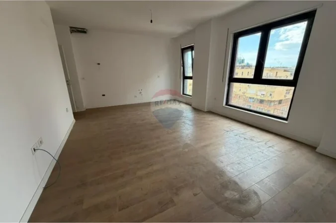 Tirane, shitet 2+1 , 105 m² 280.000 € (Komuna e Parisit)